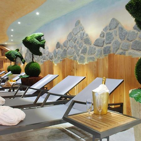 Sporthotel Rosatti Dimaro Exteriör bild
