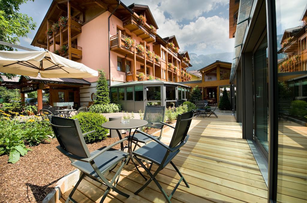 Sporthotel Rosatti Dimaro Exteriör bild